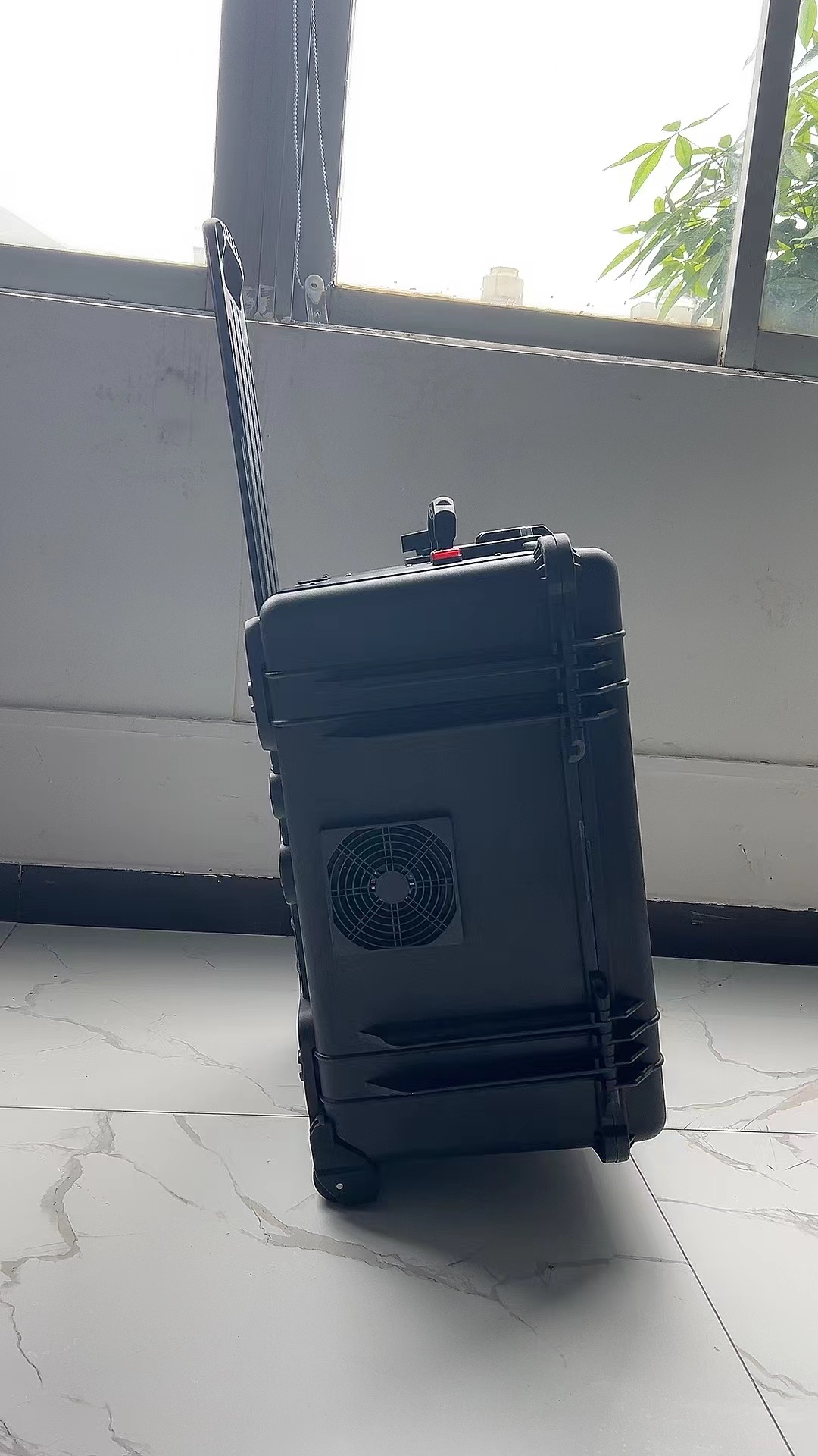 南郊手拉箱型移动通信干扰器